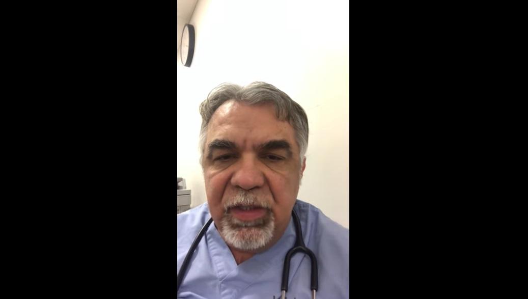 Medicul rom&acirc;n al lui Michael Jackson susține că apa oxigenată e cel mai bun dezinfectant: &rdquo;Clătiți-vă gura cu apă și &icirc;nghițiți-o, accidul gastric distruge virusul!&rdquo;