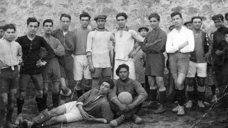 FC Barcelona, la finalul unui antrenament, în 1918