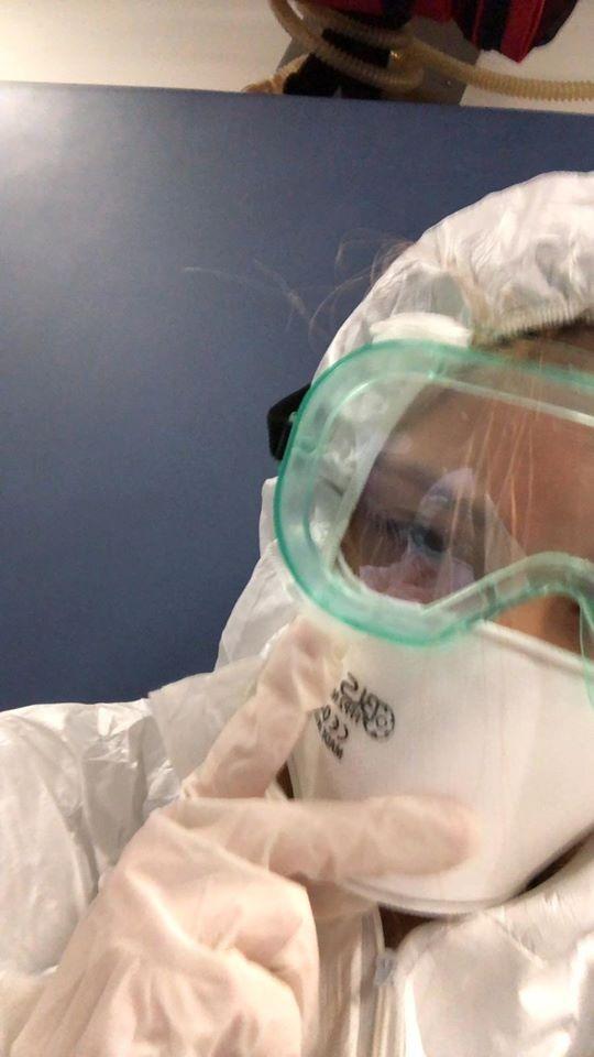 Fiica primarului din Deva, depistată pozitiv cu coronavirus. Ea a fost dusă la spital, la Timişoara