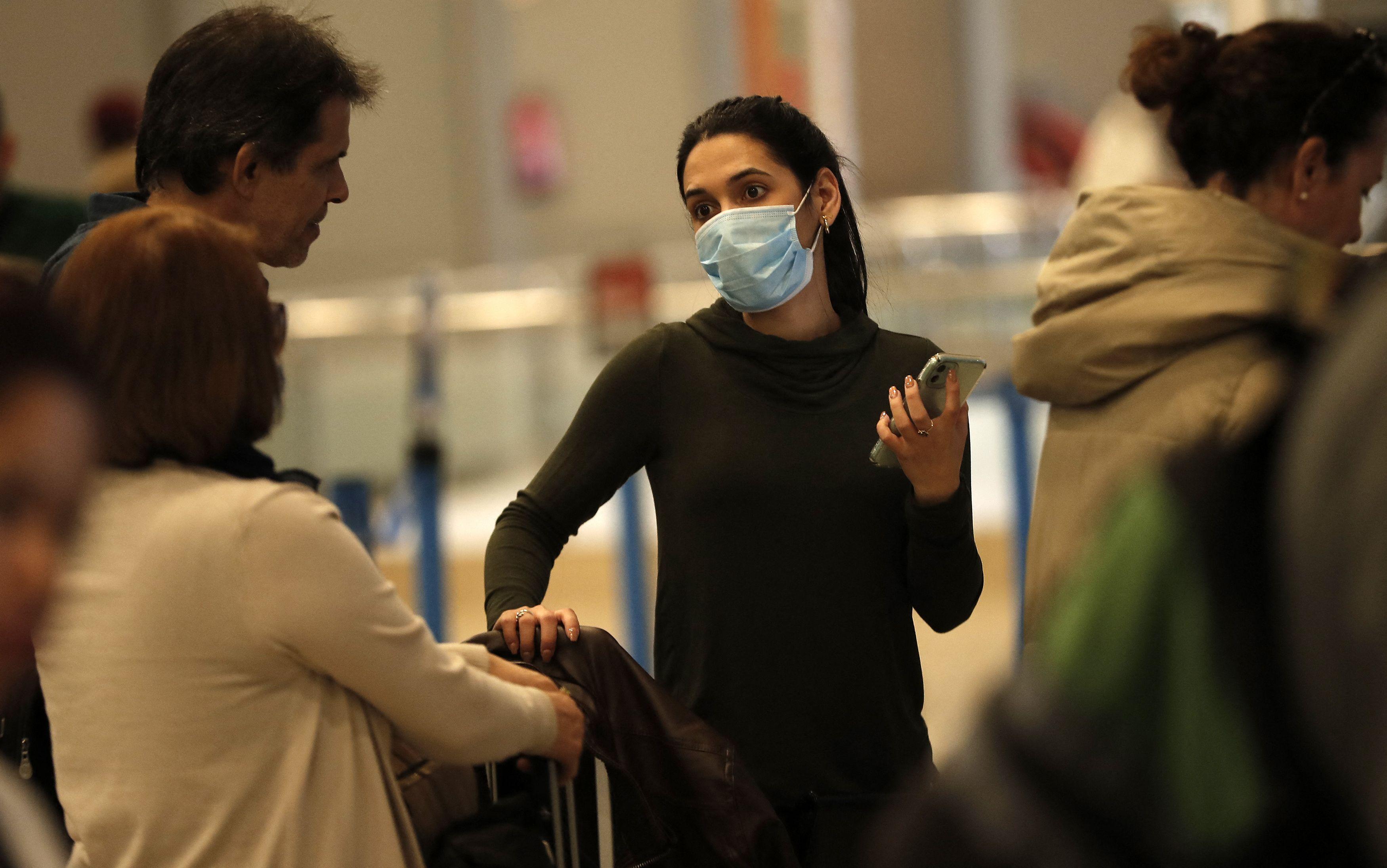 Spania, &icirc;n alertă. Numărul persoanelor infectate cu noul coronavirus se apropie de 9.000, iar aproape 300 de oameni au murit