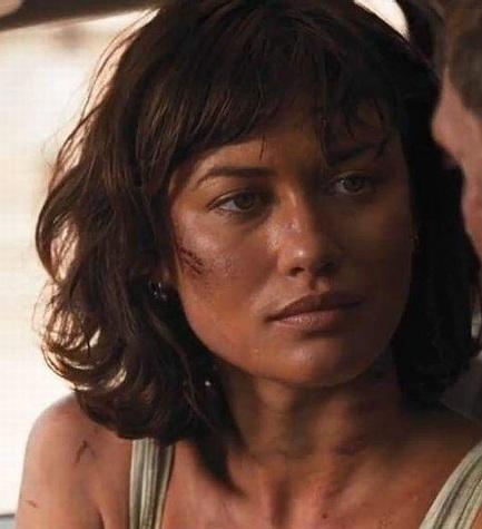 Actriţa Olga Kurylenko, cunoscută ca una dintre Bond Girl, a anunţat că a fost contaminată cu coronavirus