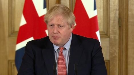 Premierul Boris Johnson cere oprirea activităţilor sociale din Marea Britanie şi ordonă persoanelor vulnerabile să se izoleze timp de 12 săptămâni