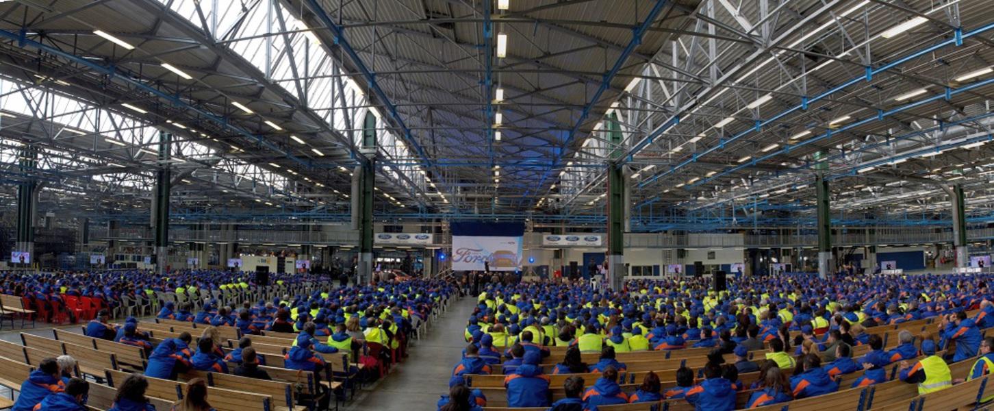 O fabrică din Craiova, decizie drastică. Șase mii de angajați vor intra în șomaj tehnic, din cauza epidemiei de coronavirus