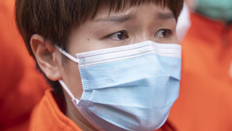 Bolnavii în stare gravă din China, supuși la terapii cu cu celule stem, ficat artificial şi purificarea sângelui