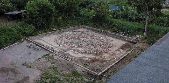 Un cerc misterios din oase de mamut, vechi de 25.000 de ani, a fost descoperit &icirc;n Rusia