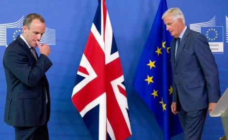Negocierile viitoarei relaţii între UE şi Londra continuă, după contaminarea lui Barnier cu noul coronavirus, anunţă Comisia
