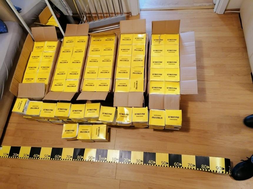 Percheziţii &icirc;n Bucureşti şi Ilfov &icirc;ntr-un dosar de evaziune fiscală &icirc;n domeniul comerţului cu produse sanitare şi cu echipamente medicale de protecţie - FOTO
