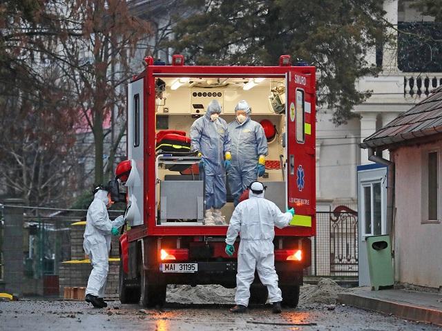 Noi victorii &icirc;mpotriva coronavirusului, la Timișoara! Șase persoane vor fi exernate, joi seara, după ce au fost declarate vindecate de COVId-19