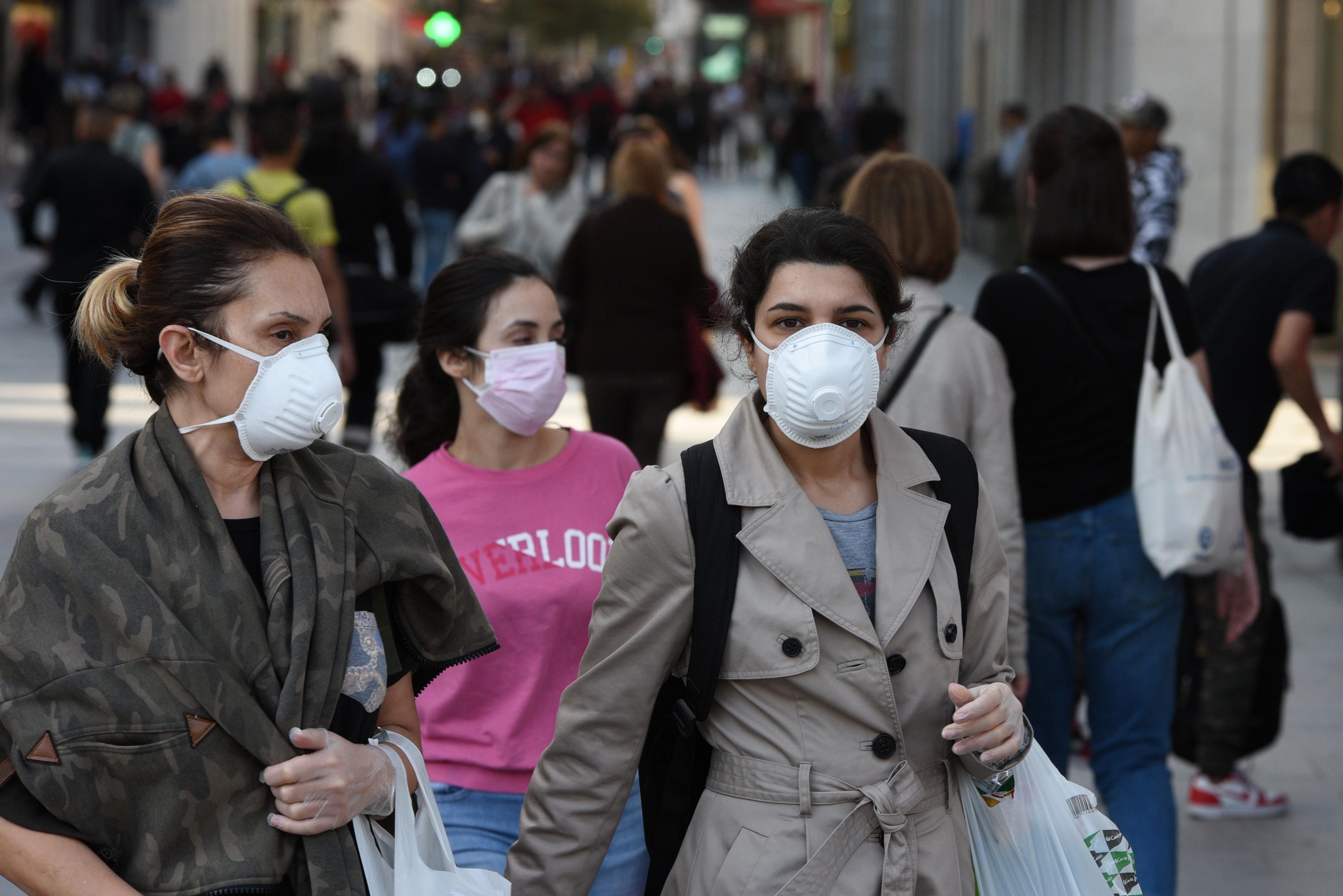 Țara &icirc;n care coronavirusul omoară un om la fiecare 10 minute. Nu, nu este Italia: &bdquo;50 de persoane sunt infectate cu COVID-19 pe oră&rdquo;