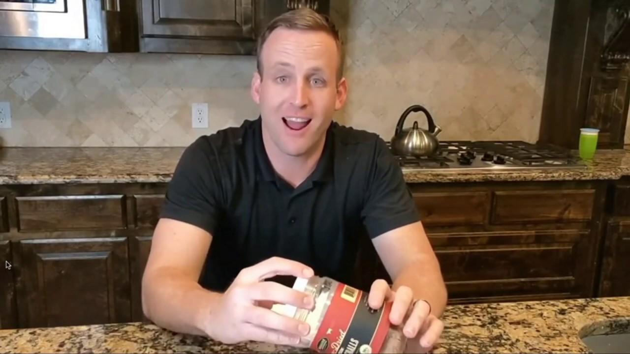 A m&acirc;ncat doar hrană pentru c&acirc;ini, timp de o lună! Ce schimbări drastice s-au produs &icirc;n corpul lui. &bdquo;&Icirc;n primele zile a fost greu&rdquo;