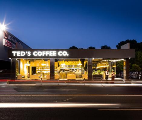 Reţeaua de cafenele TED'S Coffee Co estimează o cifră de afaceri de cinci milioane de euro în acest an şi va ajunge la 40 de unităţi