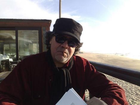 Celebrul scriitor chilian Luis Sepulveda a fost diagnosticat cu Covid-19