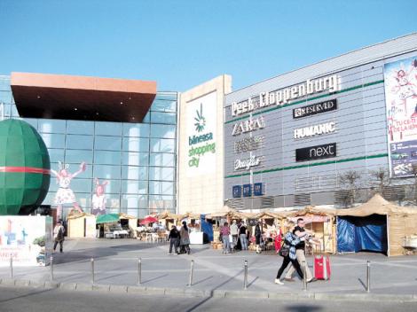 Cel mai mare mall din România, Băneasa Shopping City, se închide voluntar în perioada 23 martie – 16 aprilie 2020 pentru a proteja clienții și angajații