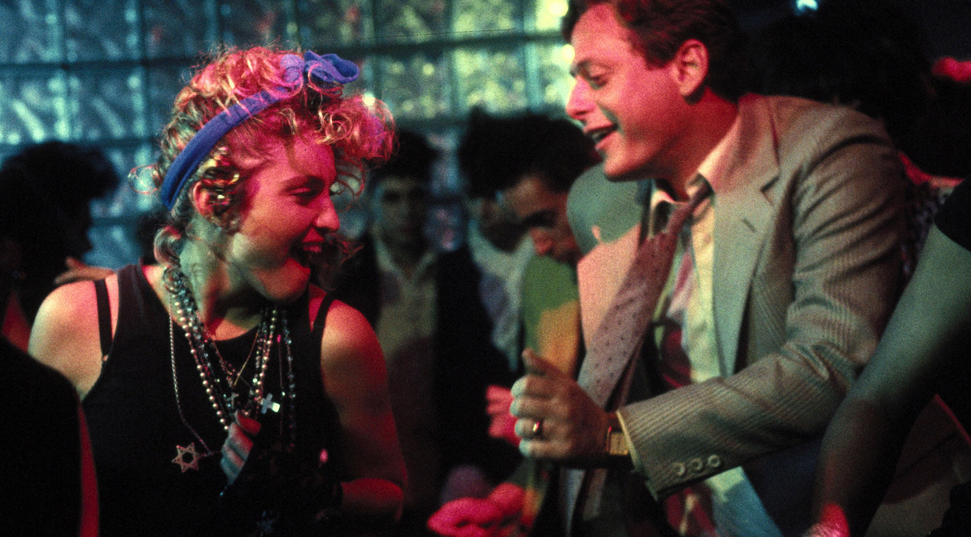 &Icirc;ncă un actor a fost răpus de coronavirus! Mark Blum, cel care a jucat cu Madonna &icirc;n &rdquo;Desperately Seeking Susan&rdquo;, a murit &icirc;n urma complicațiilor cauzate de COVID-19