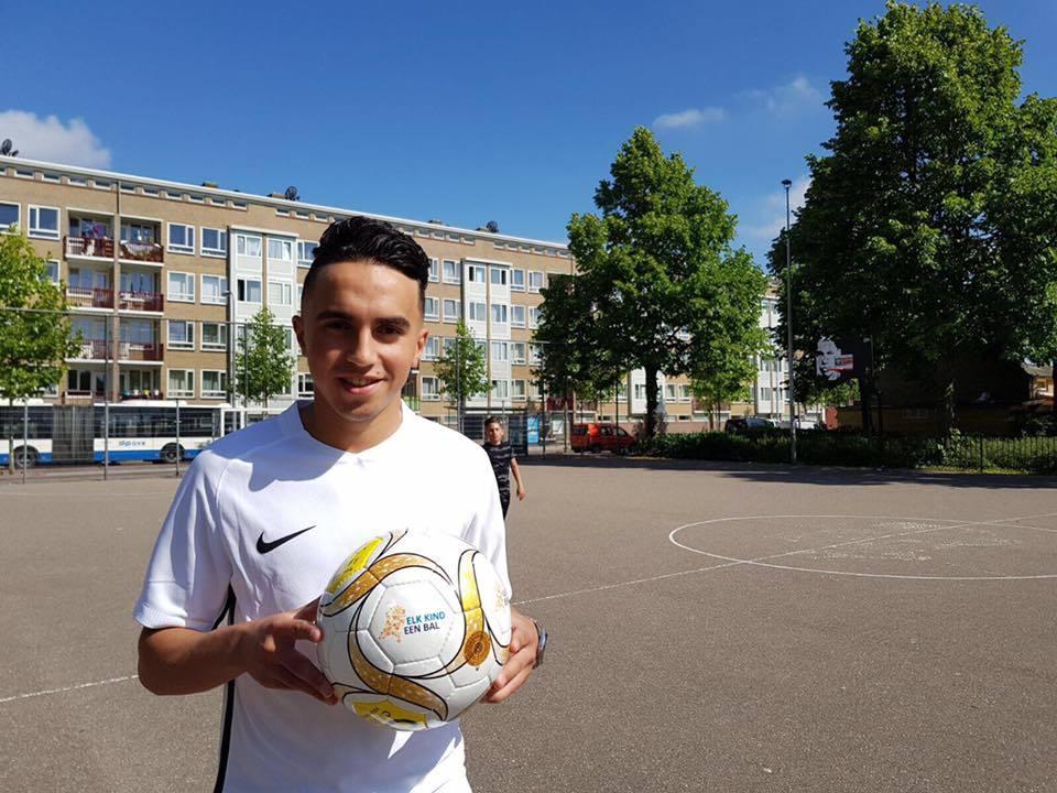 Fotbalistul Abdelhak Nouri a părăsit spitalul şi este tratat acasă