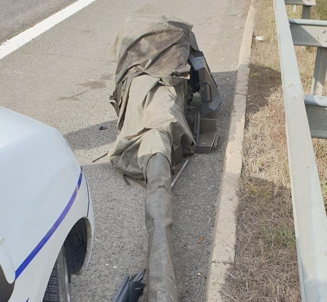 Accident pe A2: Un tanc a atins cu turela un pasaj peste autostradă
