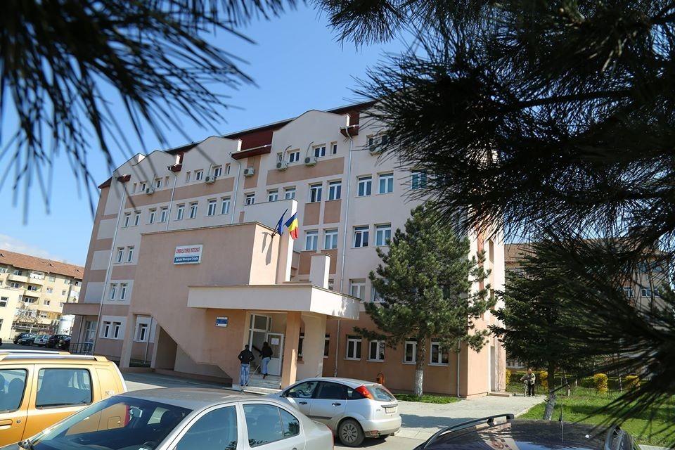 Hunedoara: Aproape &icirc;ntreaga Secţie ATI a Spitalului din Orăştie şi-a &icirc;naintat demisia/ &Icirc;n prezent, acolo nu sunt pacienţi cu coronavirus, dar unitatea urma să devină spital-suport