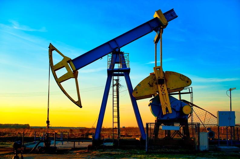 Preţul petrolului Brent a atins cel mai redus nivel din ultimii 18 ani, petrolul WTI a coborât sub 20 de dolari pe baril