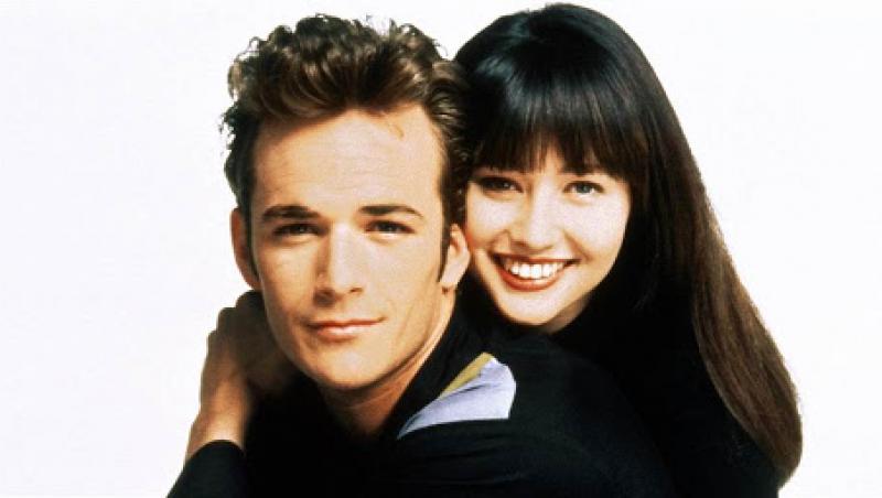 Un an fără Luke Perry! Actorii din Beverly Hills 90210, urmăriți de ghinion. Partenera lui, Shannen Doherty, e pe moarte: ”I-am onorat amintirea prin acel reboot al serialului!”