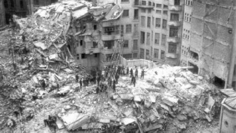 Imagine surprinsă în București, la scurt timp după cutremurul din 1977