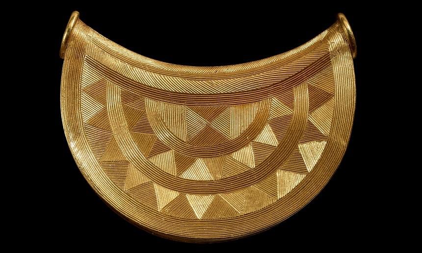 British Museum a achiziţionat un pandantiv din aur vechi de 3.000 de ani
