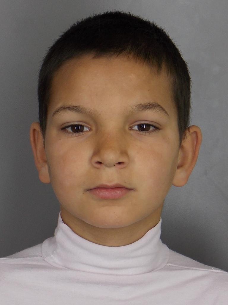 Doi fraţi, de 10 şi 12 ani, care au fugit de acasă, căutaţi de poliţiştii din Brăila