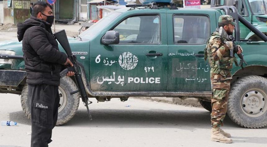 Cel puţin 27 de morţi &icirc;n primul atac armat comis la Kabul după acordul americano-taliban de la Doha