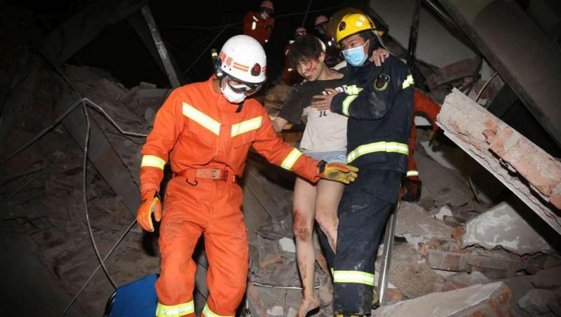 Hotel prăbușit în China