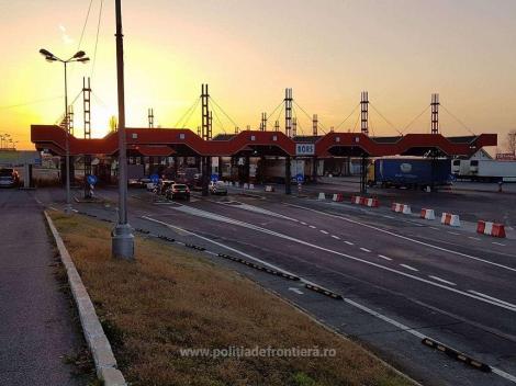 Un autocar cu 46 de pasageri care venea de la Rimini a intrat prin Vama Borş, fiind oprit la Oradea