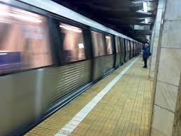 Aglomerația de la metrou, problema pentru care autoritățile caută soluții pentru prevenirea răsp&acirc;ndiri noului coronavirus. &rdquo;Sunt aspecte pe care nu putem să le controlăm"