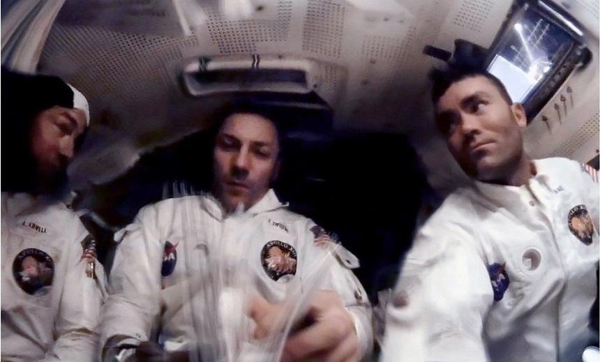 Instantanee de la bordul Apollo 13, create prin tehnici de &icirc;mbunătăţire a imaginii, dezvăluie detalii inedite