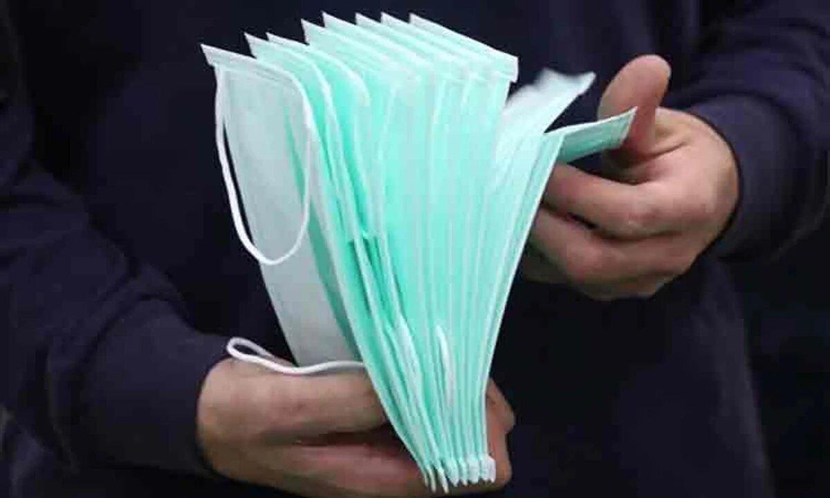 Măști și mănuși pentru fiecare locuitor al unui oraș din Rom&acirc;nia! Obiectele sanitare vor fi distribuite la domicilii