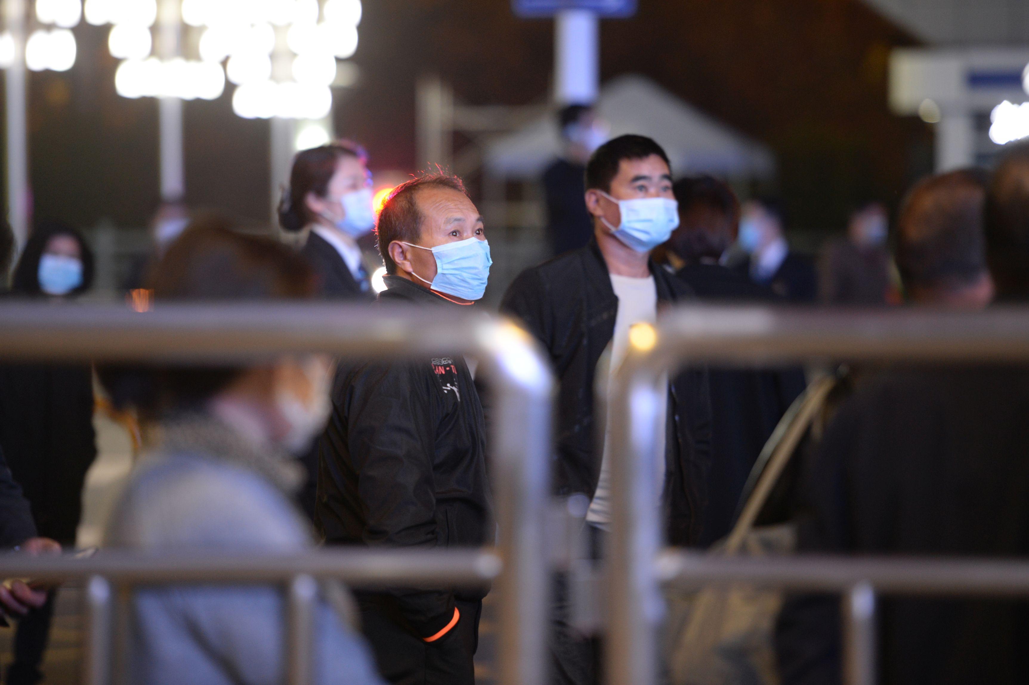 Ministerul Sănătății: A fost eliminată carantina la domiciliu pentru persoanele testate pozitiv, dar asimptomatice