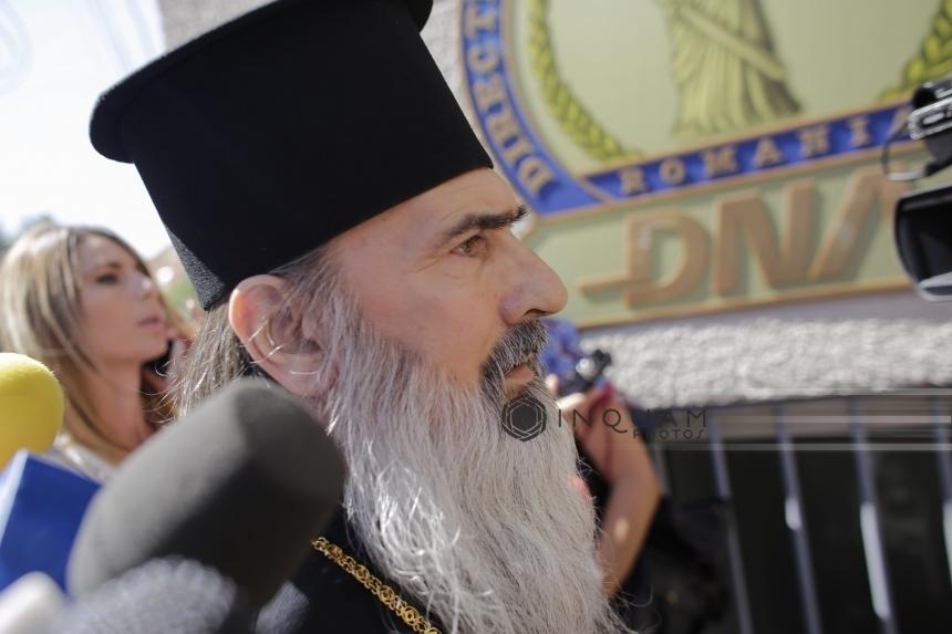 Arhiepiscopul Tomisului: Nădăjduim să avem voie c&acirc;t de cur&acirc;nd să venim la Sf&acirc;nta Biserică şi Sf&acirc;nta &Icirc;nviere să o facem &icirc;mpreună cu credincioşii
