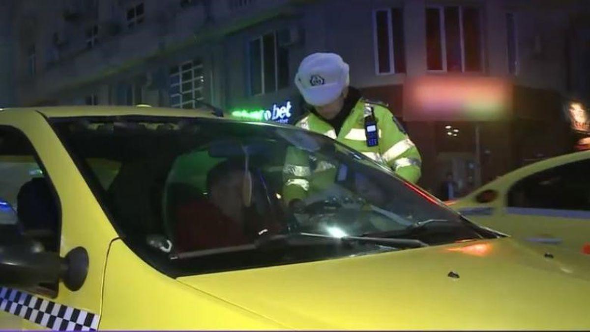 Incident grav &icirc;n Capitală! Două persoane infectate cu coronavirus au plecat cu taxiul de la spital: "15 minute au stat l&acirc;ngă șofer"