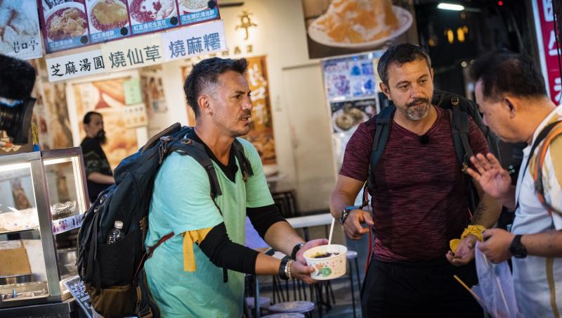 Chef Sorin Bontea și Răzvan Fodor, în „Asia Express”, sezonul 3.