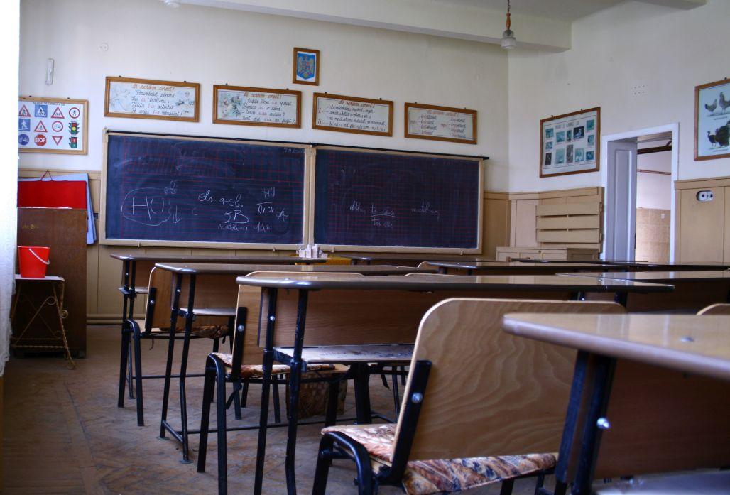 Redeschiderea școlilor după 15 mai, un scenariu &bdquo;aproape imposibil&rdquo; pentru Gabriela Firea: &bdquo;Va fi o nenorocire! Vor fi mii de &icirc;mbolnăviri!&rdquo;