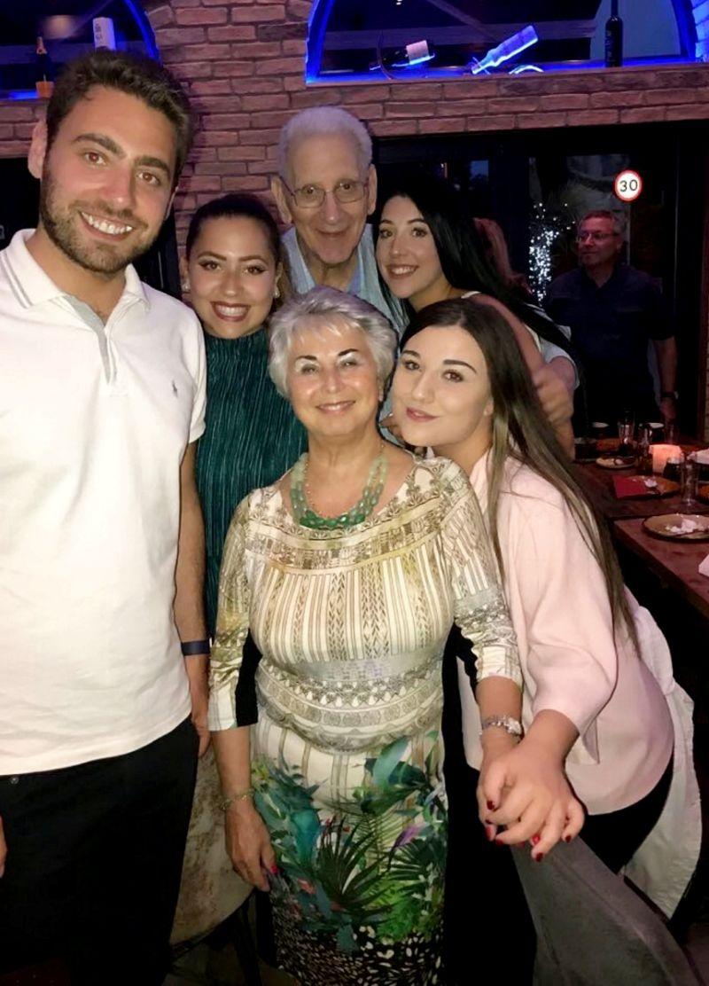 Doi soți căsătoriți de 40 de ani, despărțiți pentru totdeauna de coronavirus. Femeia s-a stins &icirc;n aceeași zi &icirc;n care bărbatul a fost depistat poziv: &rdquo;S-au văzut pe hol, s-au sărutat!&rdquo;