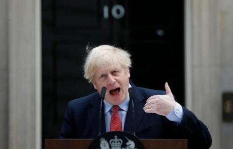 Boris Johnson refuză să rişte un nou ”vârf” al epidemiei covid-19 prin relaxarea izolării şi nu spune când va face acest lucru