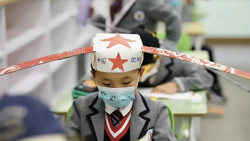 Cum s-ar putea întoarce elevii la școală, dacă România ar lua exemplul Chinei! Regulă dramatică în sălile de clasă! FOTO