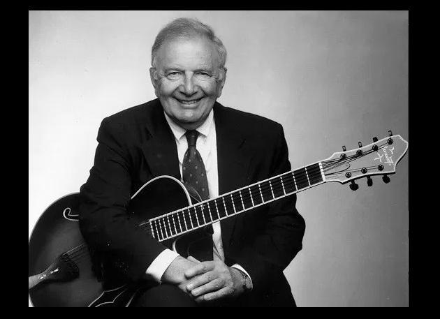 Chitaristul jazz John "Bucky" Pizzarelli a murit la vârsta de 94 de ani, aparent din cauza Covid-19