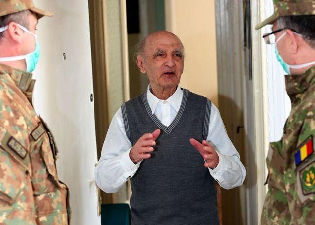 Nea Muri are 93 de ani și a văzut multe la viața lui. Pentru veteranul de război, coronavirusul e &icirc;ncă o luptă
