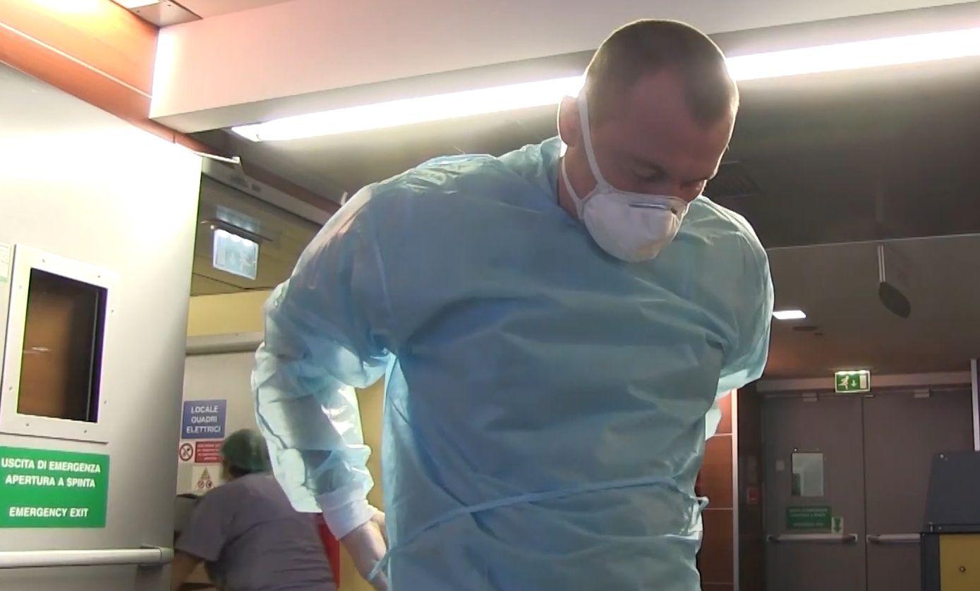 Pandemia va "exploda" &icirc;n Rom&acirc;nia &icirc;n aprilie! Epidemiologii confirmă: "Vom avea o creştere mare a &icirc;mbolnăvirilor cu coronavirus de Paşti"