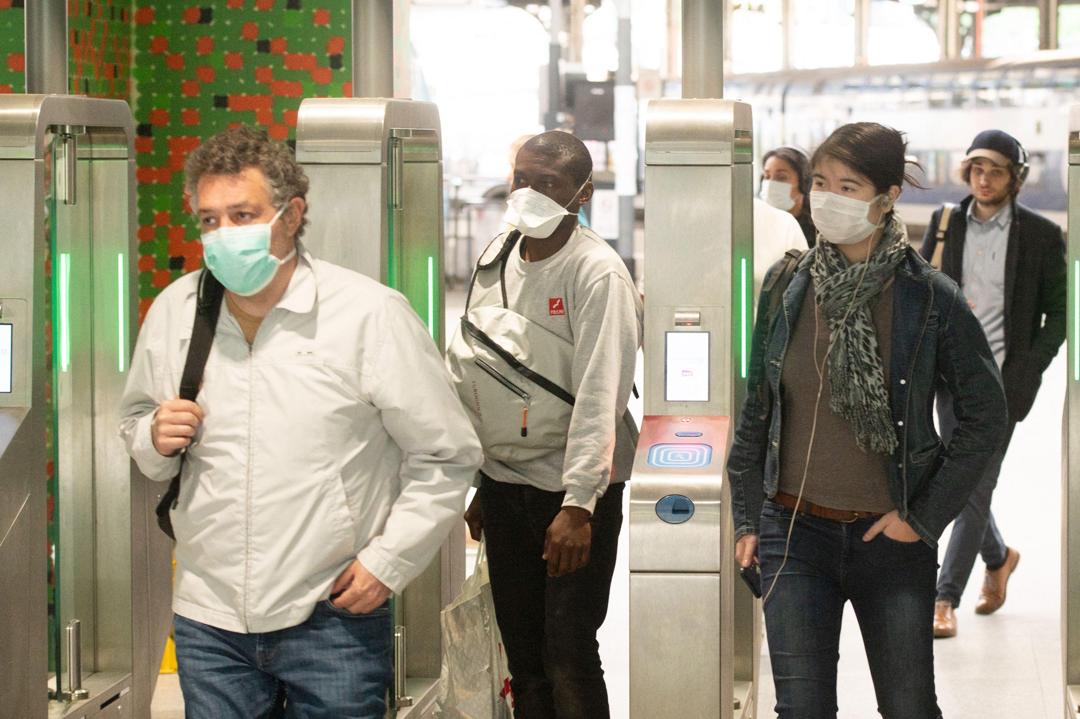 Veste bună dată rom&acirc;nilor: "Dacă de 1 Mai oamenii respectă regulile, o să putem ieși din case. De Paşte totul a fost &icirc;n regulă!"