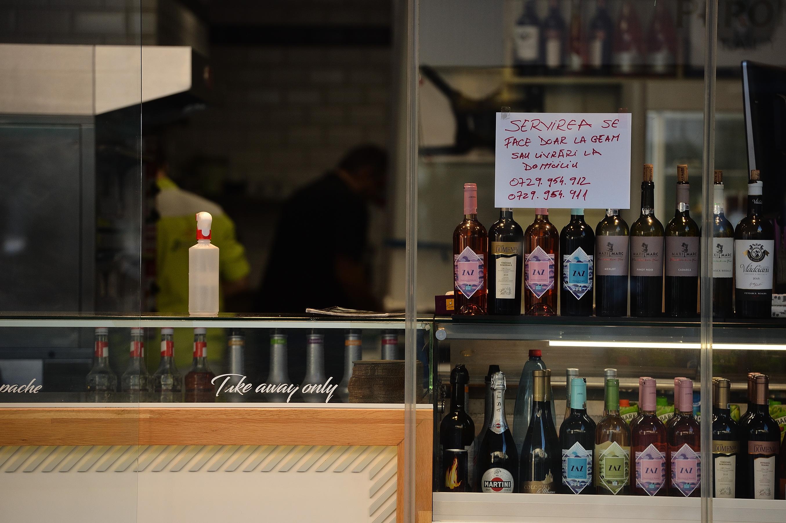 Următoarele măsuri ar putea fi ridicate la 1 iunie: "Dacă dăm drumul la restaurante trebuie să stabilim nişte reguli"