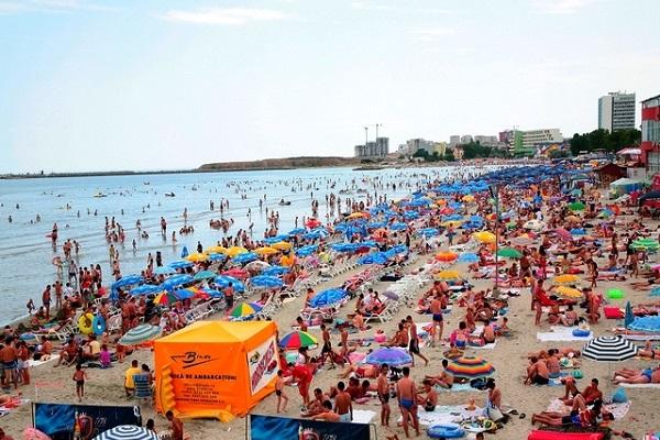 C&acirc;nd ne vom putea re&icirc;ntoarce la mare? Industria hotelieră are pierderi estimate la 500 de milioane de euro: "Suntem bulversaţi"