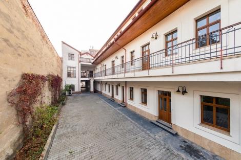Vila familiei nobiliare Potoczky, estimată la peste două milioane de euro, scoasă la vânzare