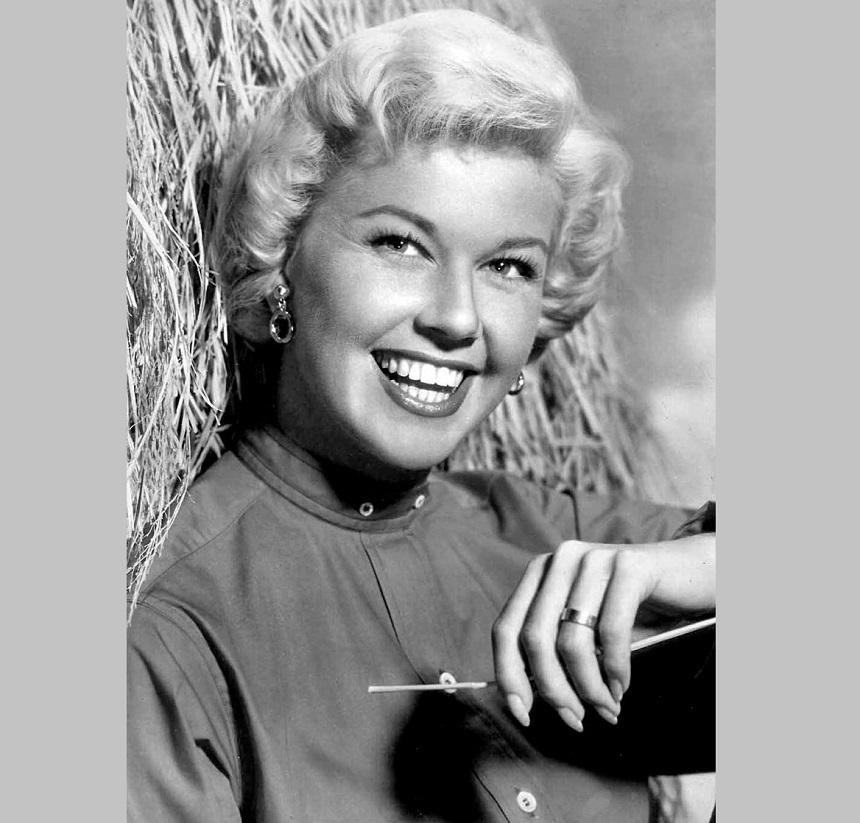 Obiecte care i-au aparţinut actriţei Doris Day, inclusiv patru Globuri de Aur, v&acirc;ndute pentru aproximativ trei milioane de dolari