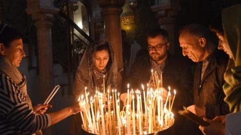 Anunț pentru creștinii români! Ce se întâmplă cu Lumina Sfântă de la Ierusalim, din cauza epidemiei de coronavirus