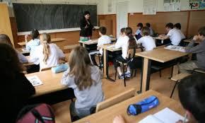 Elevii s-ar putea &icirc;ntoarce la școală după &icirc;ncetarea stării de urgență. Ministrul Educației, anunț de ultimă oră despre reluarea cursurilor